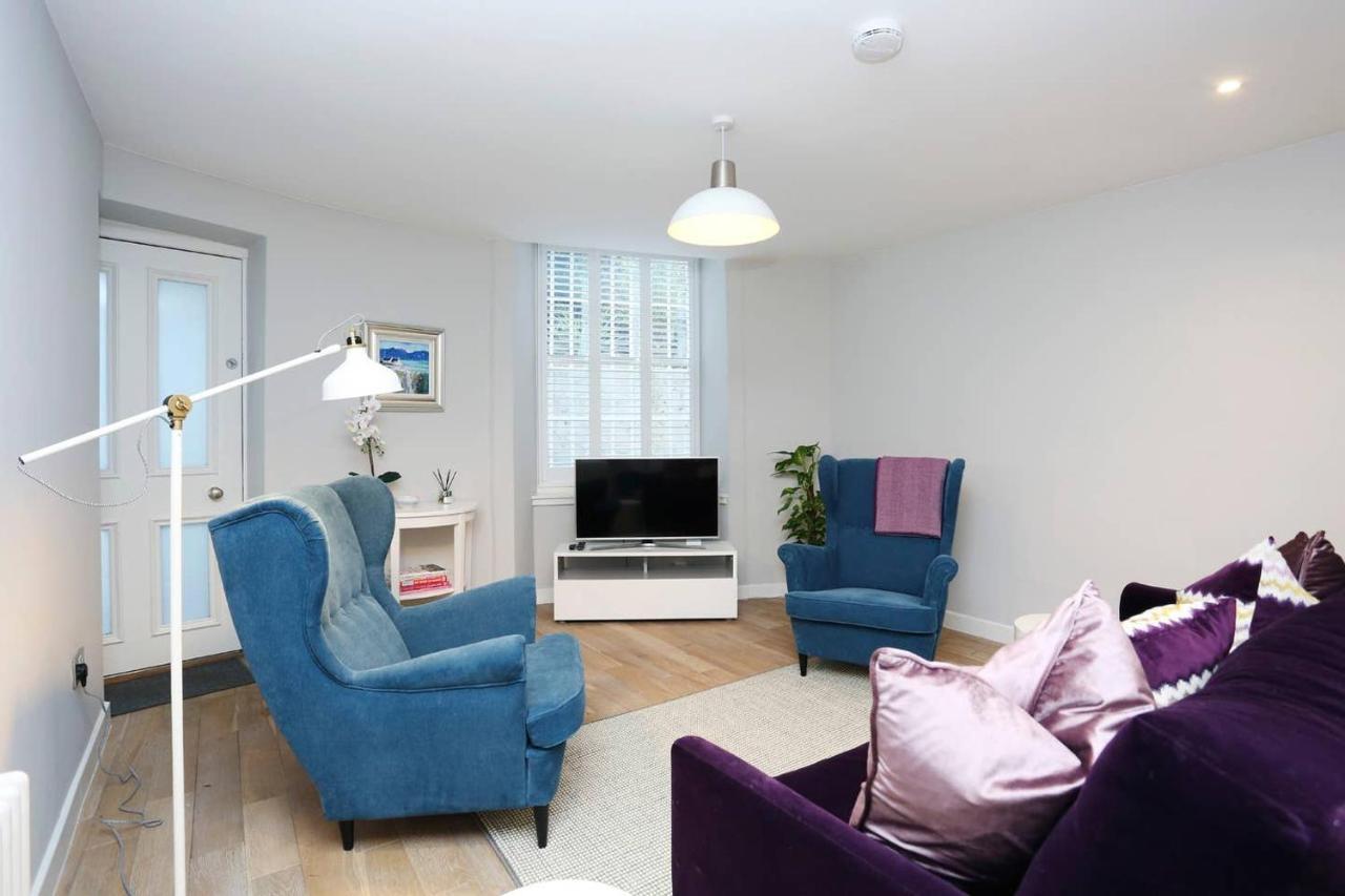 Joivy Vibrant Home Near Calton Hill Edinburgh Ngoại thất bức ảnh