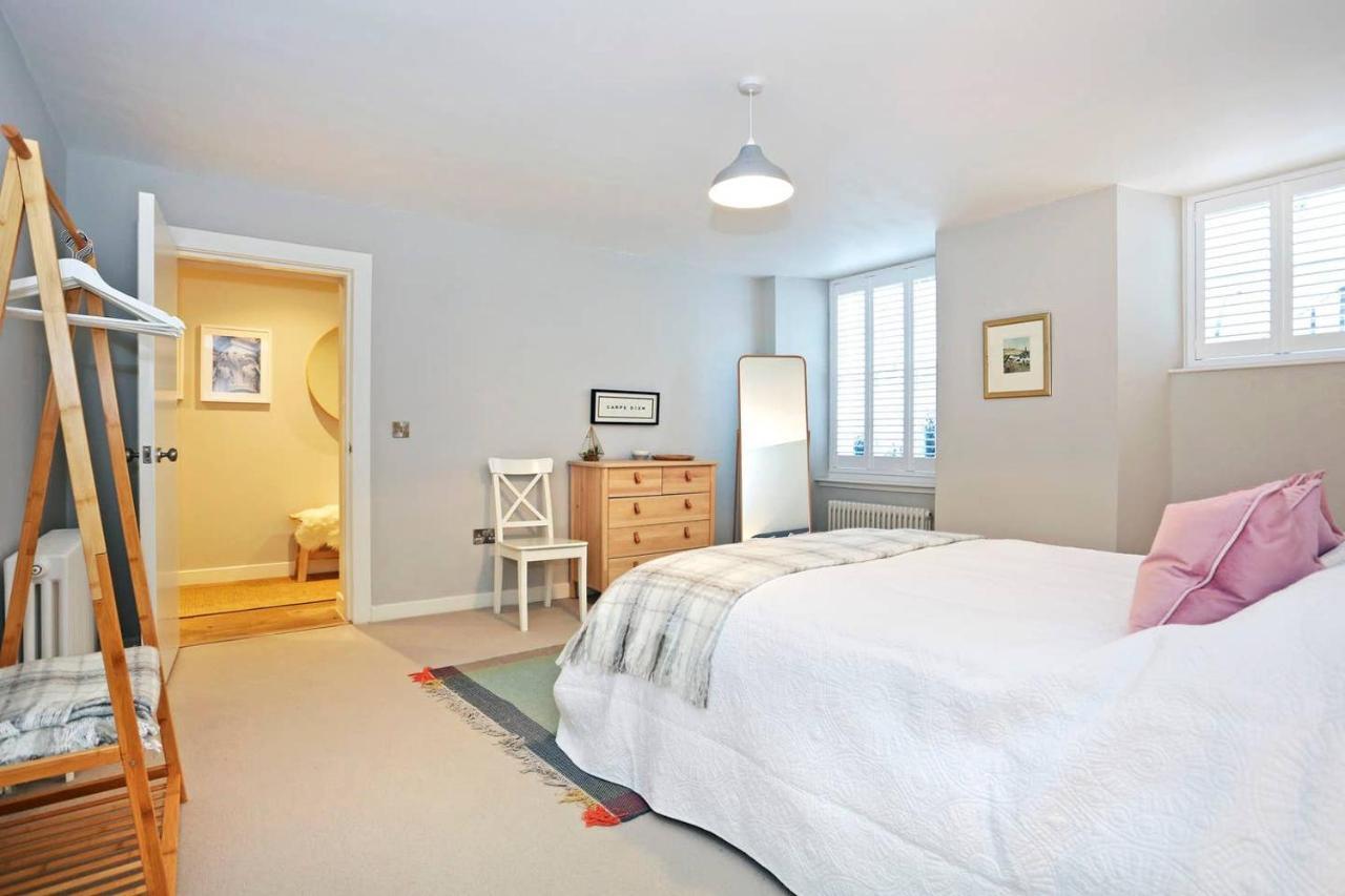 Joivy Vibrant Home Near Calton Hill Edinburgh Ngoại thất bức ảnh