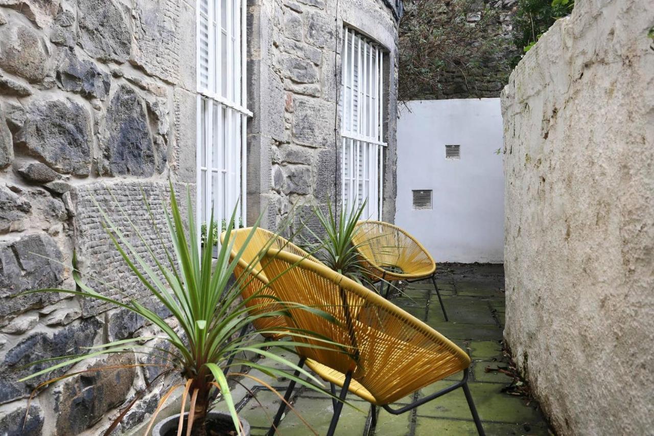 Joivy Vibrant Home Near Calton Hill Edinburgh Ngoại thất bức ảnh